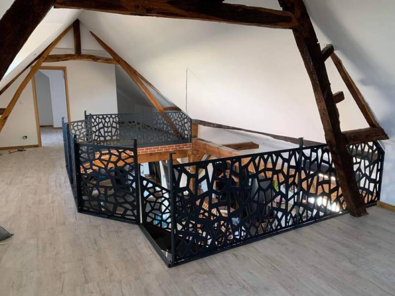 Faire fabriquer un garde corps intérieur design pour maison ancienne proche de Caen dans le Calvados