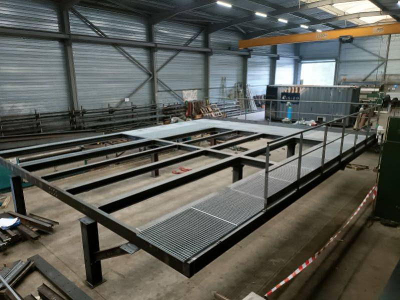 Fabrication d'une structure shelter à Buchelay 78